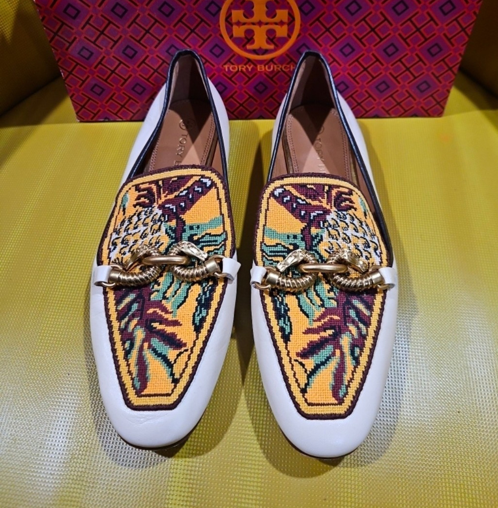 Tory Burch White Leather Loafer Flats Slip-On Chain Animal Print US 8.5 M
